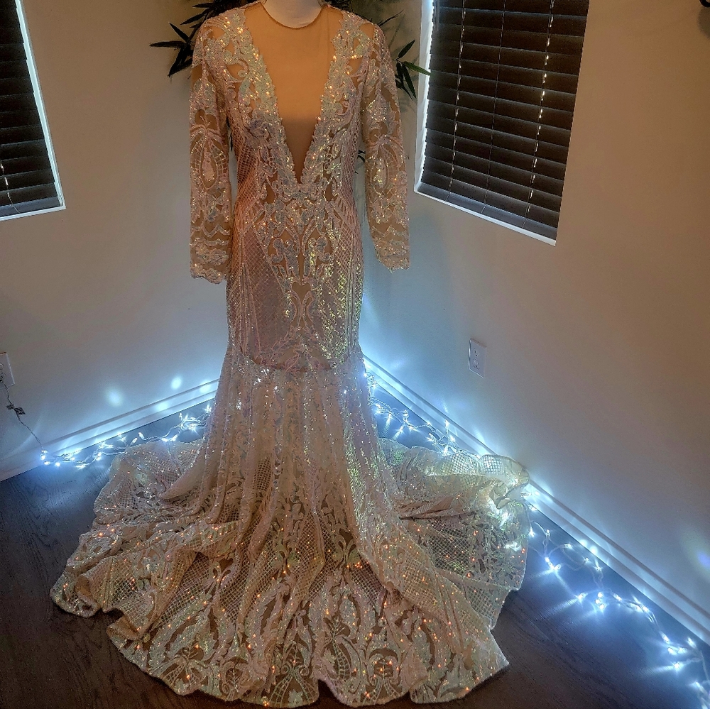 Long Prom Dress 2022 Sheer O-neck Sparkly Long Sleeve Sexy Mermaid Gown - Picture 5 of 5